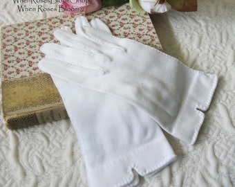 White Gloves Girl Child Size 6 Vintage Classic Tea Party 1st Communion Flower Girl Wedding  Retro Style WhenRosesBloom