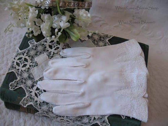 White Gloves Short Beaded Elegant Vintage Tea Par… - image 7