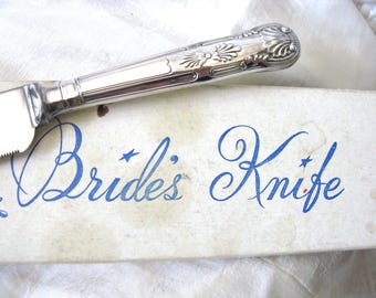 Vintage Silver Cake Knife English Sheffield Bride Wedding Bridal Gift classic Shell design handle Elegant Victorian Tea WhenRosesBloom