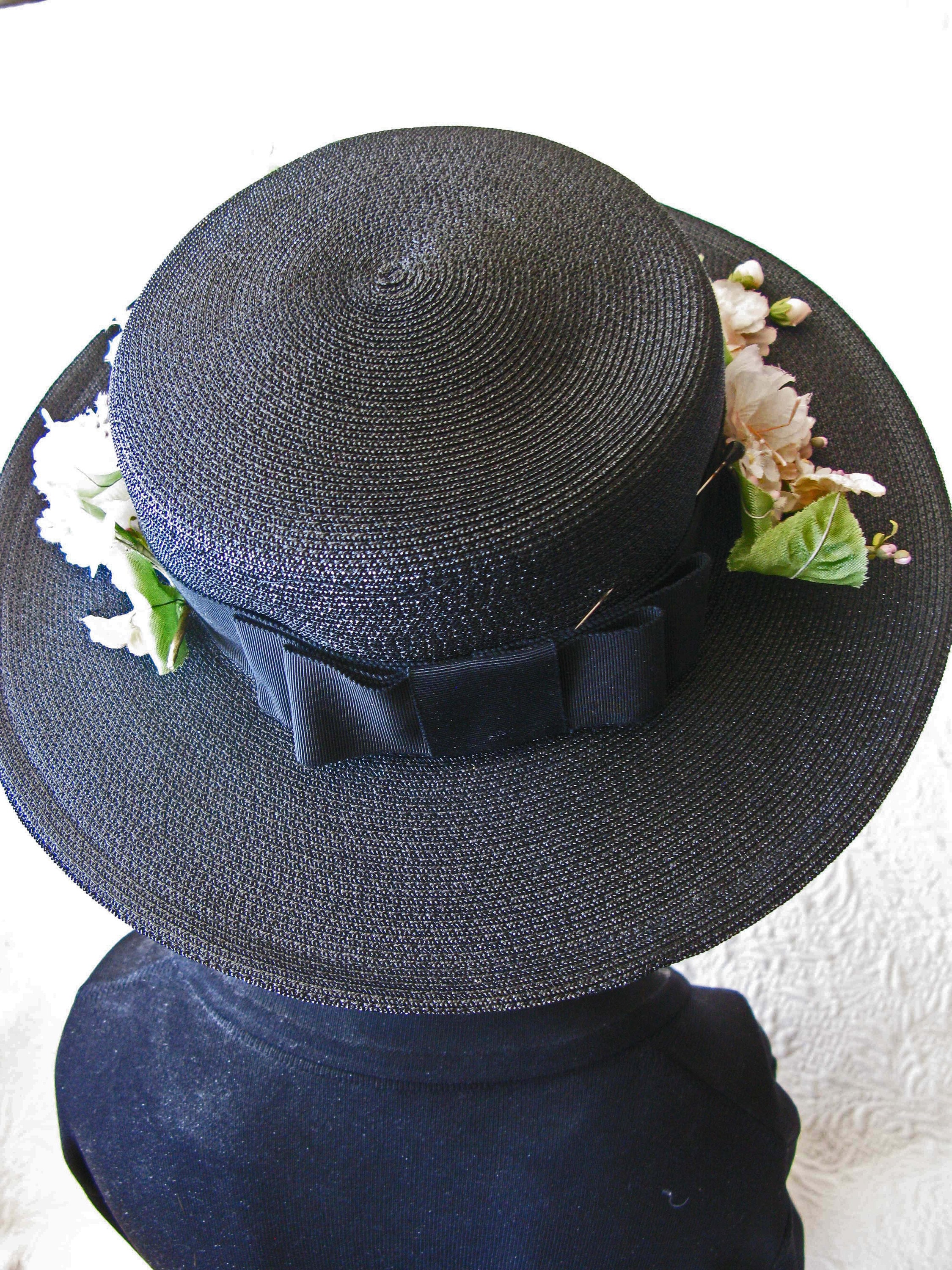 Vintage Black Straw Floral Sun Hat Wide Brim Silk Flowers Netting Garden Party Vintage Straw Wide Brim Hat: Black Flower & Braid Trim - Etsy main image 3