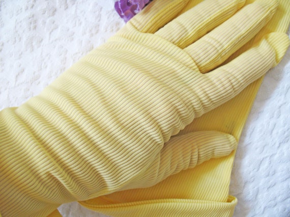 Vintage Gloves Sheer Yellow NOS  Retro Mid Centur… - image 7