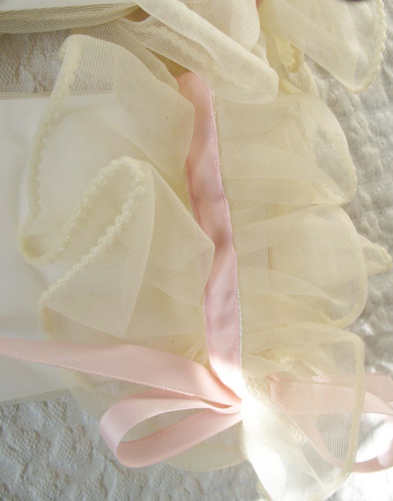 Vintage Gloves Sheer White Ruffles Pink Retro Mid… - image 2