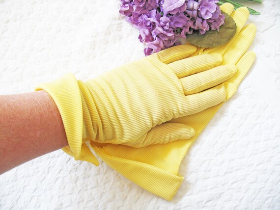 Vintage Gloves Sheer Yellow NOS  Retro Mid Centur… - image 2