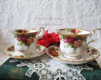 Tea Cup Old Country Roses Mommy & Me set Royal Albert English Bone China Rare Vintage Retro TeaTime Gift  Mid Century WhenRosesBloom
