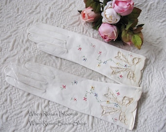 Vintage Gloves White Kid Leather Sz 6-7 NOS Cut out bow embroidery Downton Miss Fisher Audrey Hepburn Cosplay New Old Stock  WhenRosesBloom