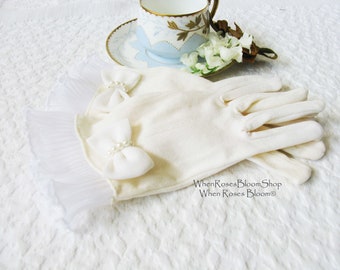 White Gloves Girl Vintage Child Classic Tea Party 1st Communion Flower Girl Wedding Bride Bridesmaid Retro Style Free Ship US WhenRosesBloom