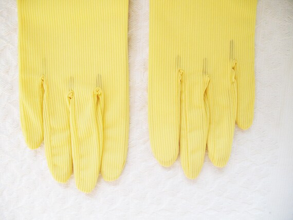 Vintage Gloves Sheer Yellow NOS  Retro Mid Centur… - image 8