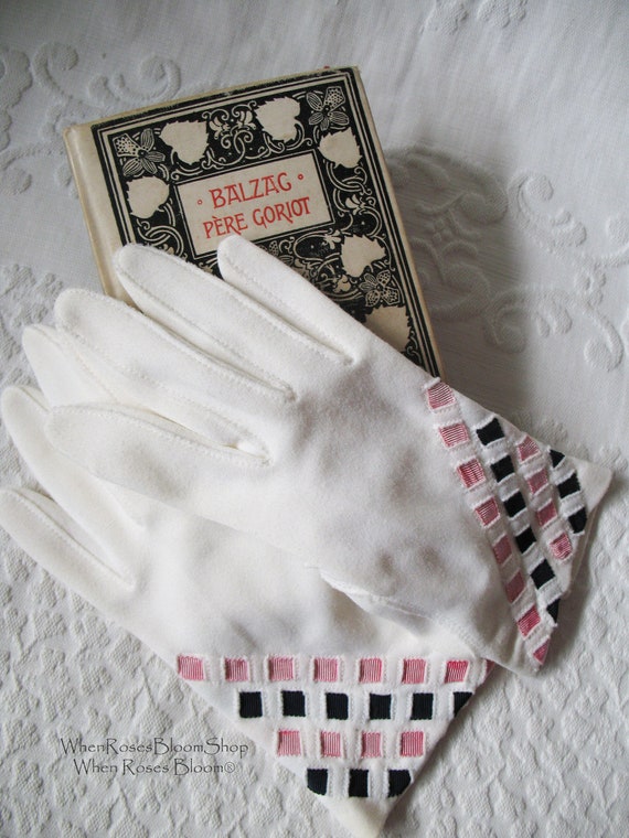 Vintage White Gloves Retro Tea Party Downton Miss Fis… Gem