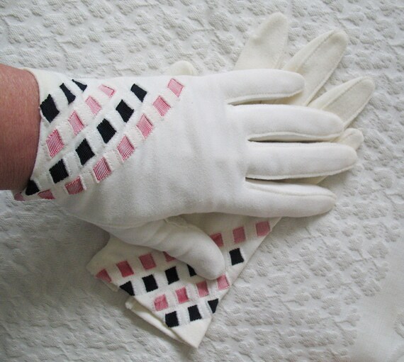 Vintage White Gloves Retro Tea Party Downton Miss Fis… Gem