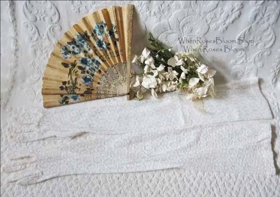 Vintage White Gloves Long Lace Opera Wedding Debu… - image 8