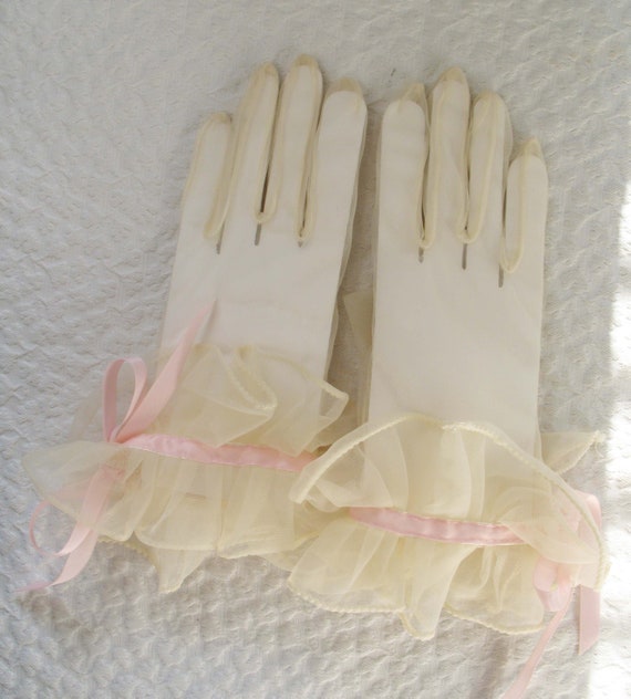 Vintage Gloves Sheer White Ruffles Pink Retro Mid… - image 4