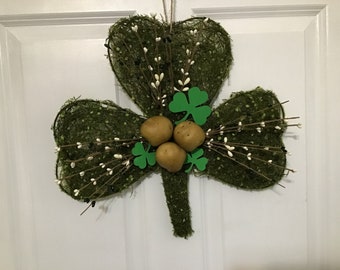 Shamrock potato door decor