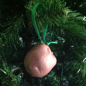 Irish ornament, looks like a real potato. Very cute image 5