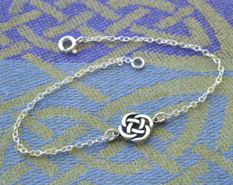Irish Countryside Simple Celtic Knot Silver Bracelet