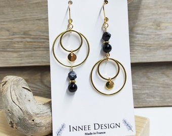 Boucles d'oreilles asymétrique dépareillées onyx cube noir cercle acier inoxydable doré, boucles d oreilles geometrique noir et or