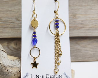 Boucles d'oreilles asymetrique lapis lazuli cercle chaine acier inoxydable, boucle d oreilles bleu marine et doré