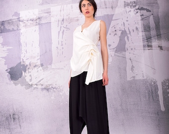 Top. Sleeveless top. Asymmetric Top. Cotton Top. Blouse. Tunic. Tank Top. Cream Top. Casual Top. Fancy Top by UrbanMood. UM-143-CO