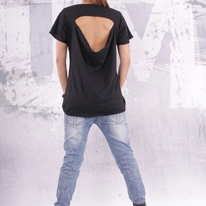 Simple black top, t shirt, blouse, with very short sleeves and open back UM-F001-FL image 3