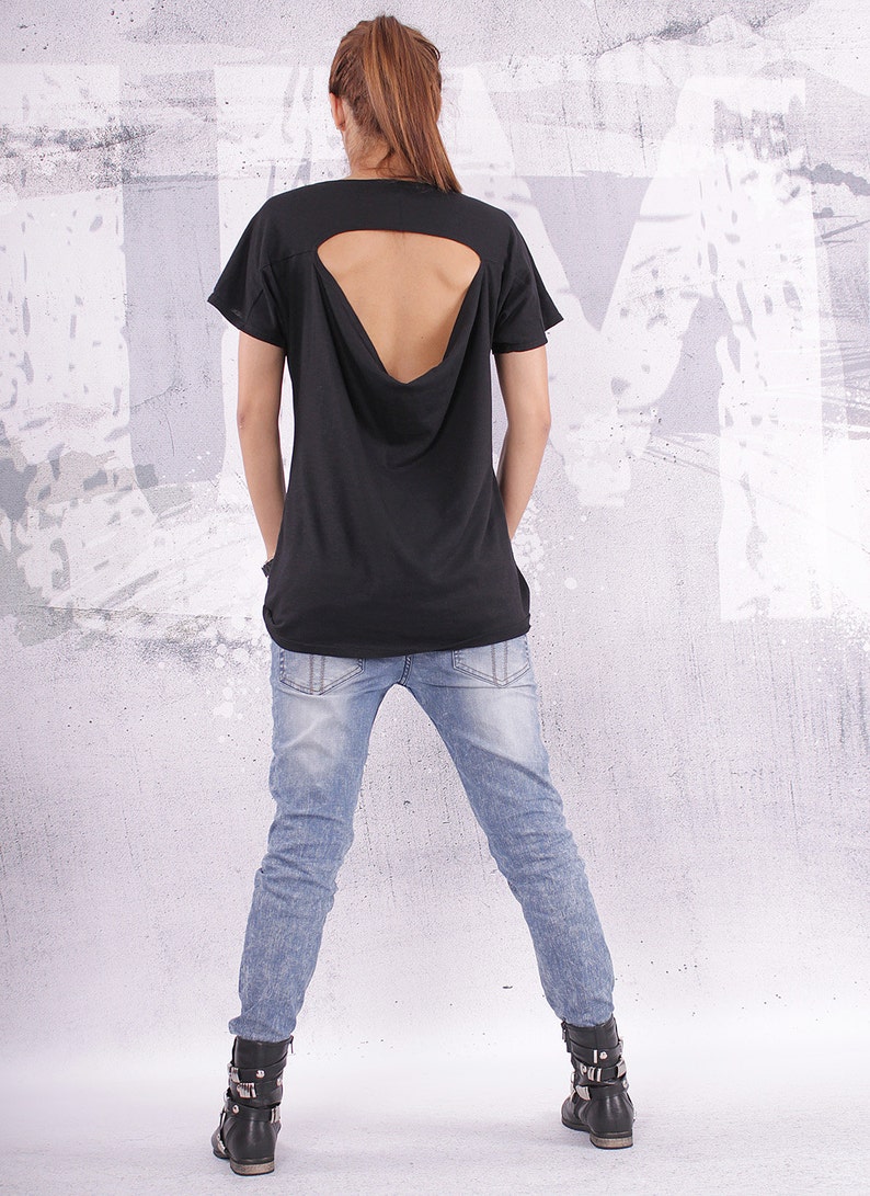 Simple black top, t shirt, blouse, with very short sleeves and open back UM-F001-FL image 3