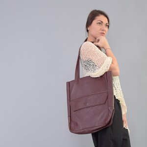 Nouveau, sac à vin rouge, sac en cuir véritable, sac bordeaux, grand sac fourre-tout, grand fourre-tout, fourre-tout en cuir, sac fourre-tout, sac de haute qualité, sac en cuir, B003RW image 5