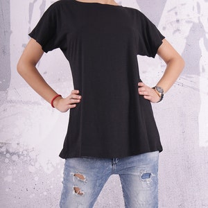 Simple black top, t shirt, blouse, with very short sleeves and open back UM-F001-FL image 2