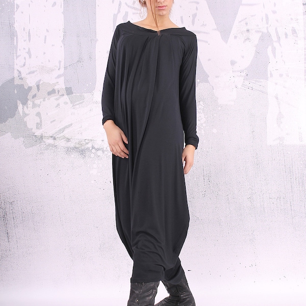 Plus size dress/Black dress/ loose maxi dress, oversize dress, long dress, loose dress,long sleeved dress,woman's dress,  - UM-CL003-VL