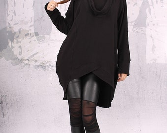 Black top. Asymmetric tunic. Plus size top. Oversize tunic. Long sleeved tunic from black quilted cotton. Sweatshirt. UM-QC002-QC