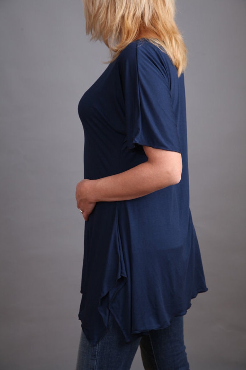 Tunic. Long tunic with short sleeves. Plus size. Dark blue tunic by FancyProject. CO-HANA-VL image 4