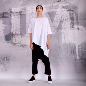 White T-shirt, White tunic, cotton t-shirt, loose tunic, wide tunic, asymmetric t-shirt, extra wide t-shirt, plus size t-shirt, UM-203-CO