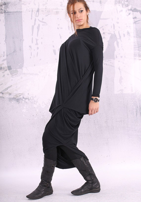 black dress loose The Lbd Mini - largest part of hip measurement Length of the garment Black Round Neck Curved Hem