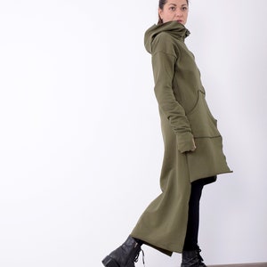 Extra long sweatshirt, Coat with pockets, Long sleeved jacket, Asymmetric sweatshirt, Coat with extra long sleeves, Warm long coat, UM256QC