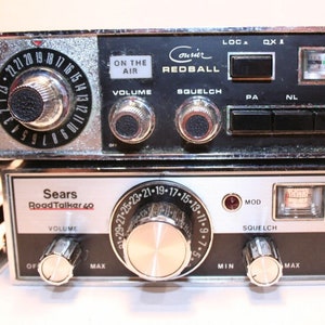 Lot Of 2 CB Radios Courier Redball Sears Roadtalker 40