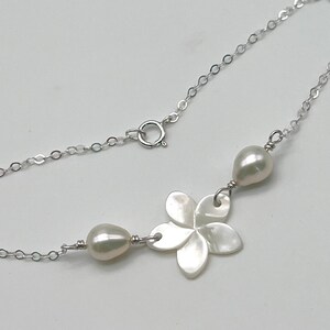 Plumeria Shell Anklet: Sterling Silver, Gold or Rosegold Fill, Freshwater Pearl Frangipani