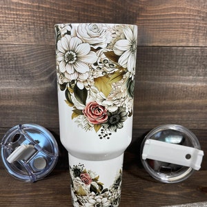 40oz Thirst Quencher Tumbler, Water Bottle, comes with two lids and two straws