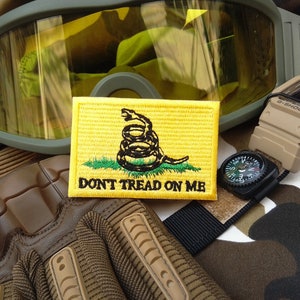 Don't Tread On Me Taktische Flagge Mole Patch Abzeichen 7 cm - 2,8 Zoll zum Aufbügeln oder Haken hinten