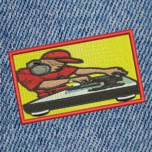 Vintage stijl DJ-patch badge 8,5 cm hiphop RAP draaitafel pet hoed 3,4 inch opstrijkbaar of gehaakt aan de achterkant