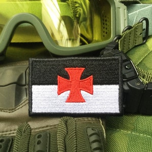 Cool Knights Templar Tactical Flag Embroidered Morale Patch Badge 7cm
