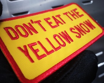 Vintage Style Ski Snowboard Patch Abzeichen für Trucker Hat Cap Jacke Don't Eat The Yellow Snow 9,5 cm Aufnäher zum Aufbügeln