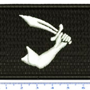 Thomas Tew Rhode Island Tactical Pirate Flag Embroidered Morale Patch Badge Diving 7cm / 2.8 inch image 3