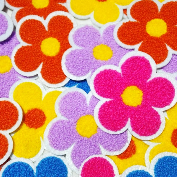 Large & Cute Chenille Hippie Flower Power Flowers Patch 7.5cm Applique