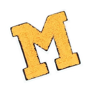 Parche grande de chenilla con la letra "M" en amarillo dorado (15 cm/6 pulgadas) de Mike Mary Matt Michelle Mark Marc Mitch Mick Applique