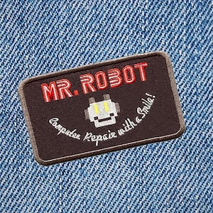 Grand écusson Mr. Robot noir pour casquette de camionneur ou chemise 10 cm/4 po. Idéal pour un déguisement d&#39;Halloween !
