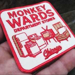 Vintage Americana Shopping Nostalgia Chicago 60&#39;s 70&#39;s Department Store Patch For Trucker Hat or Shirt 7.5cm / 3 inch Iron On or Hook Back
