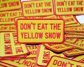 Vintage Style Ski Snowboard Patch Badge for Trucker Hat Cap Jacket Don't Eat The Yellow Snow 9.5cm - 3.7 inch Iron On or Hook Back