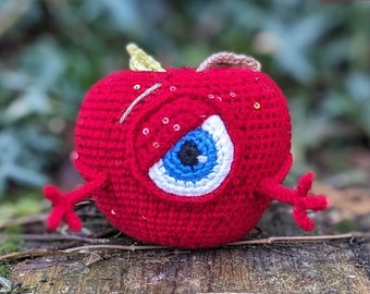 Crochet Valentine Apple, PDF PATTERN ONLY, Amigurumi Heart, You Are The Apple Of My Eye