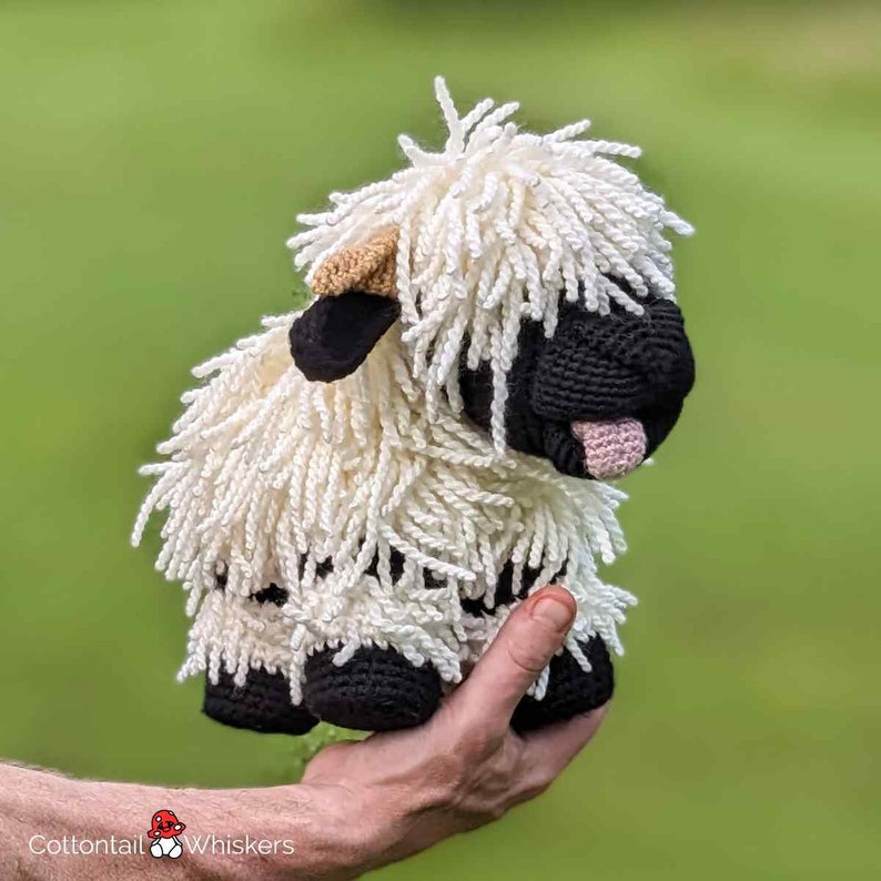 Fun Valais Sheep Crochet Tutorial Farm Animal Amigurumi Pattern, Cute Flower Crown Detail PDF ONLY zdjęcie 8