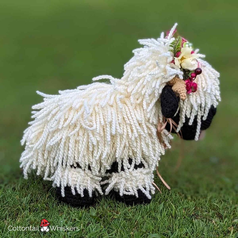 Fun Valais Sheep Crochet Tutorial Farm Animal Amigurumi Pattern, Cute Flower Crown Detail PDF ONLY zdjęcie 6