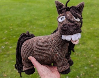 Patrón de ganchillo para poni Shetland, descarga digital en PDF, muñeco amigurumi de potro, peluche de caballo