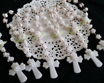 Mini Rosary Baptism Favors, Baby Girl Baptism Favors, White Mini Rosaries, Baptism Rosaries, Boy Baptism Rosaries, Girls Baptism Rosaries
