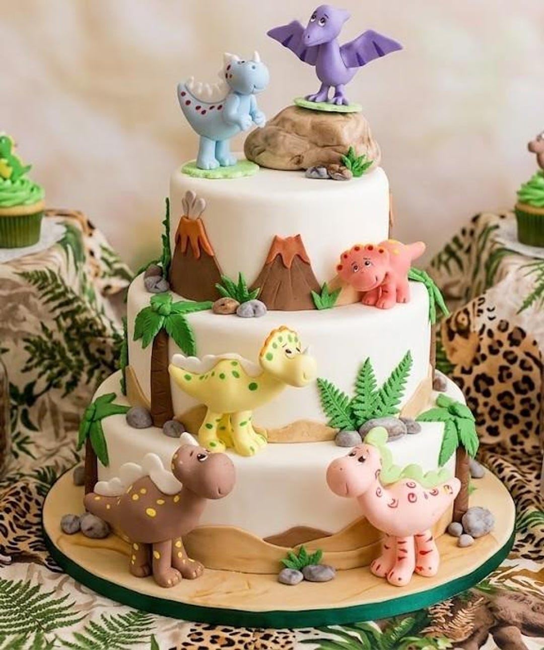 恐竜ケーキトッパー、T-Rexケーキトッパー、恐竜の誕生日、T-Rex